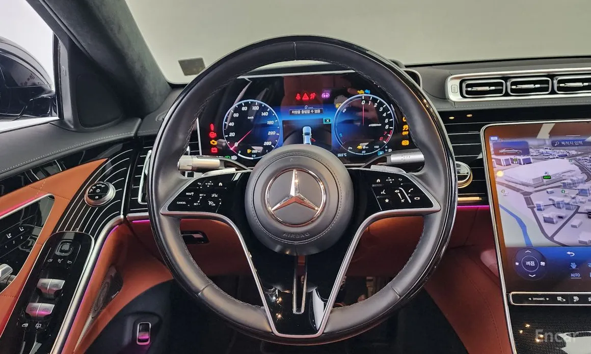 Фото 13 - Mercedes-Benz S-Class