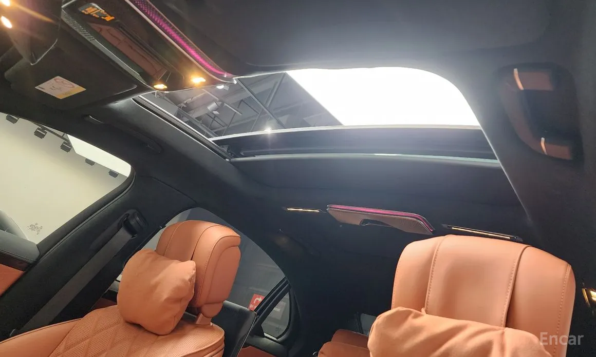 Фото 18 - Mercedes-Benz S-Class