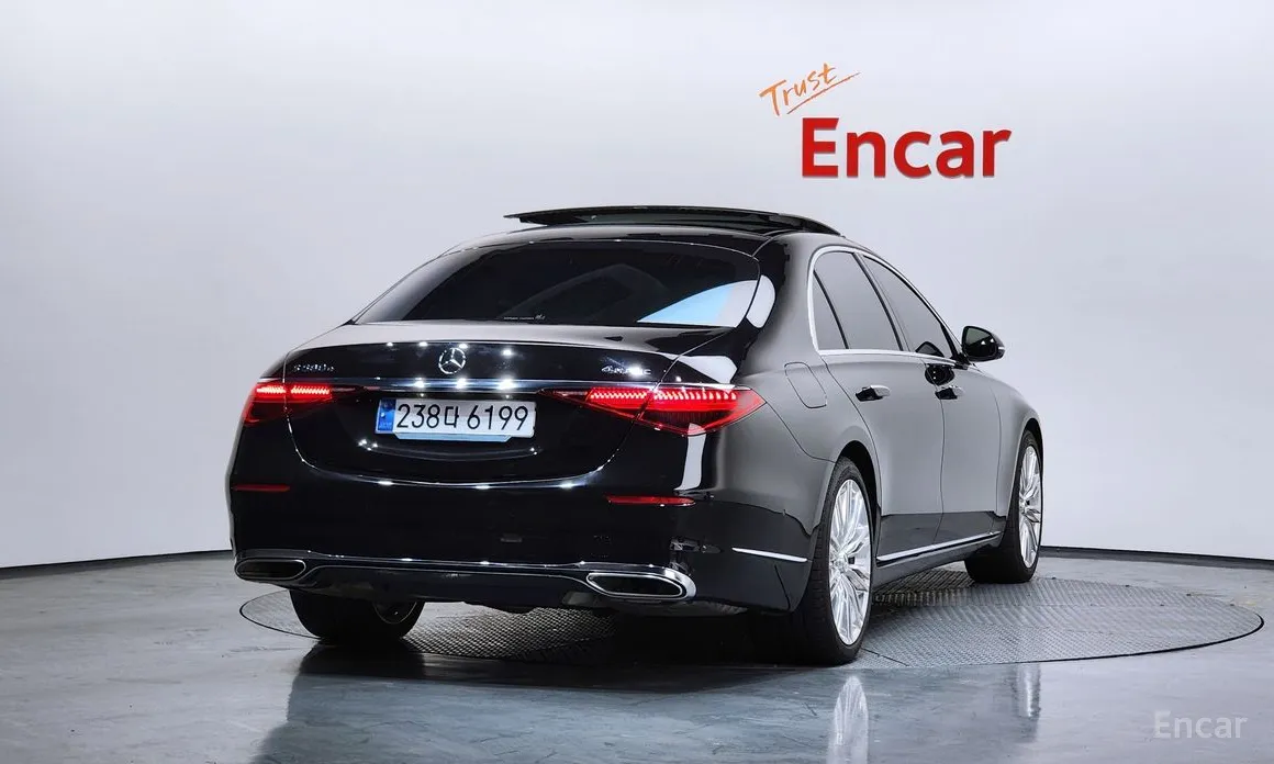 Фото 2 - Mercedes-Benz S-Class