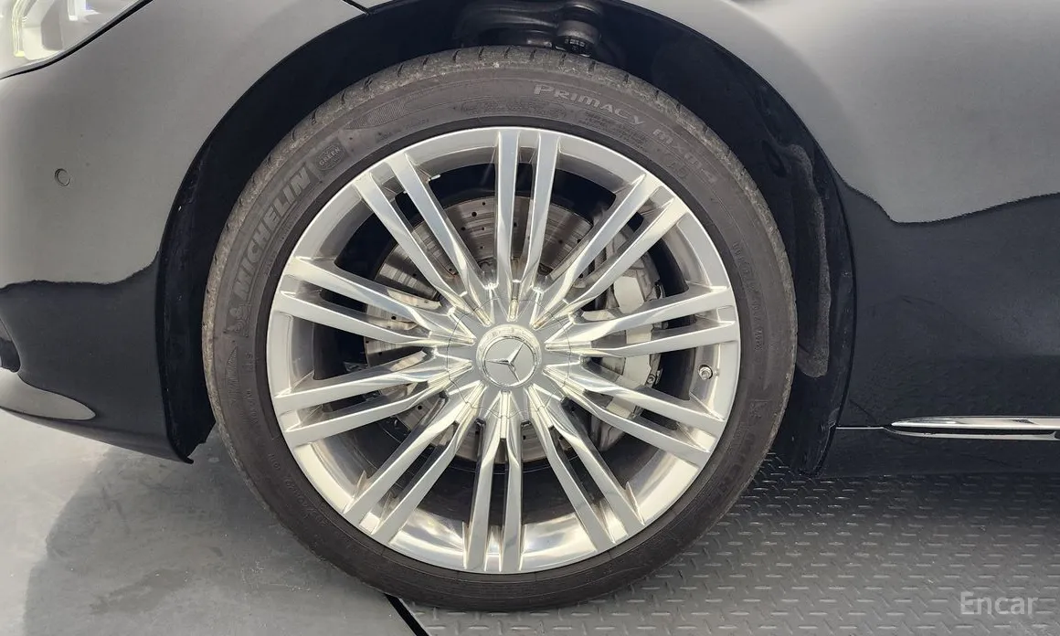 Фото 5 - Mercedes-Benz S-Class