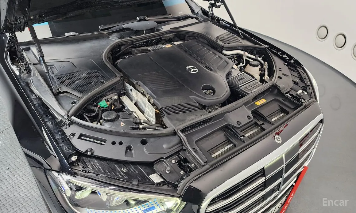 Фото 6 - Mercedes-Benz S-Class