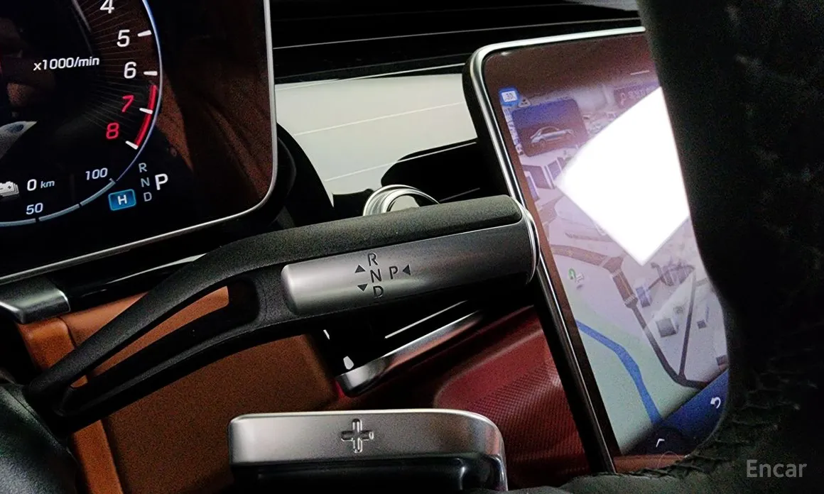 Фото 9 - Mercedes-Benz S-Class