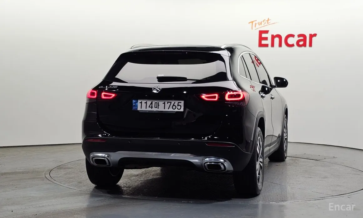 Фото 4 - Mercedes-Benz GLA-Class