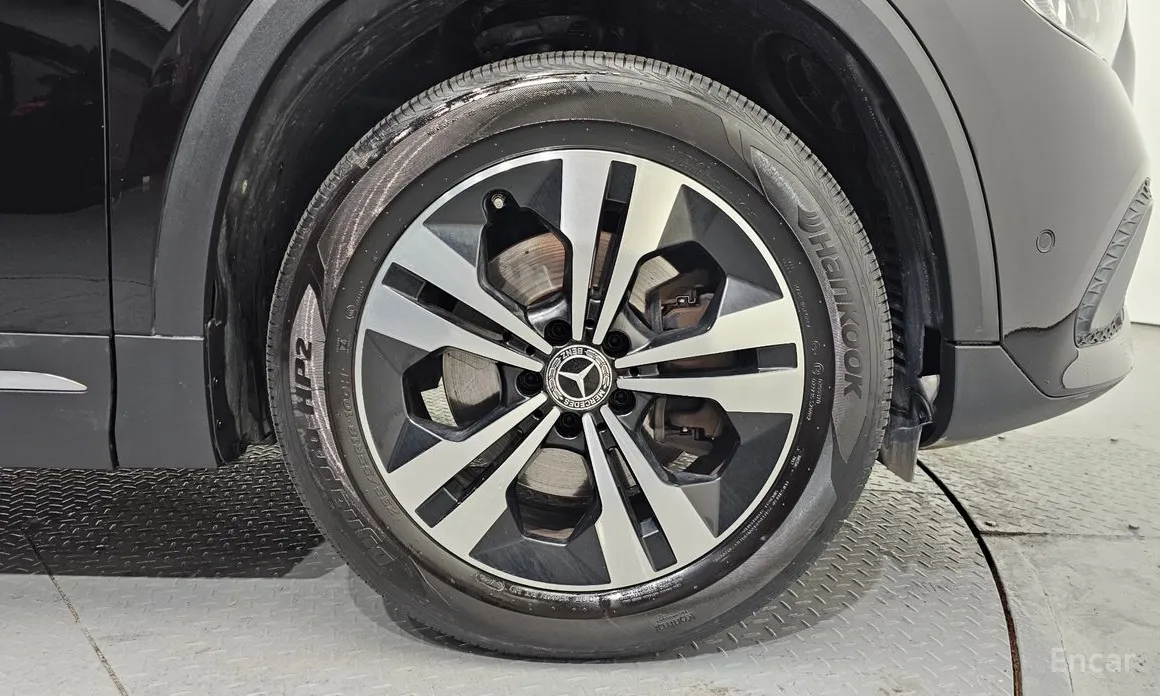 Фото 5 - Mercedes-Benz GLA-Class