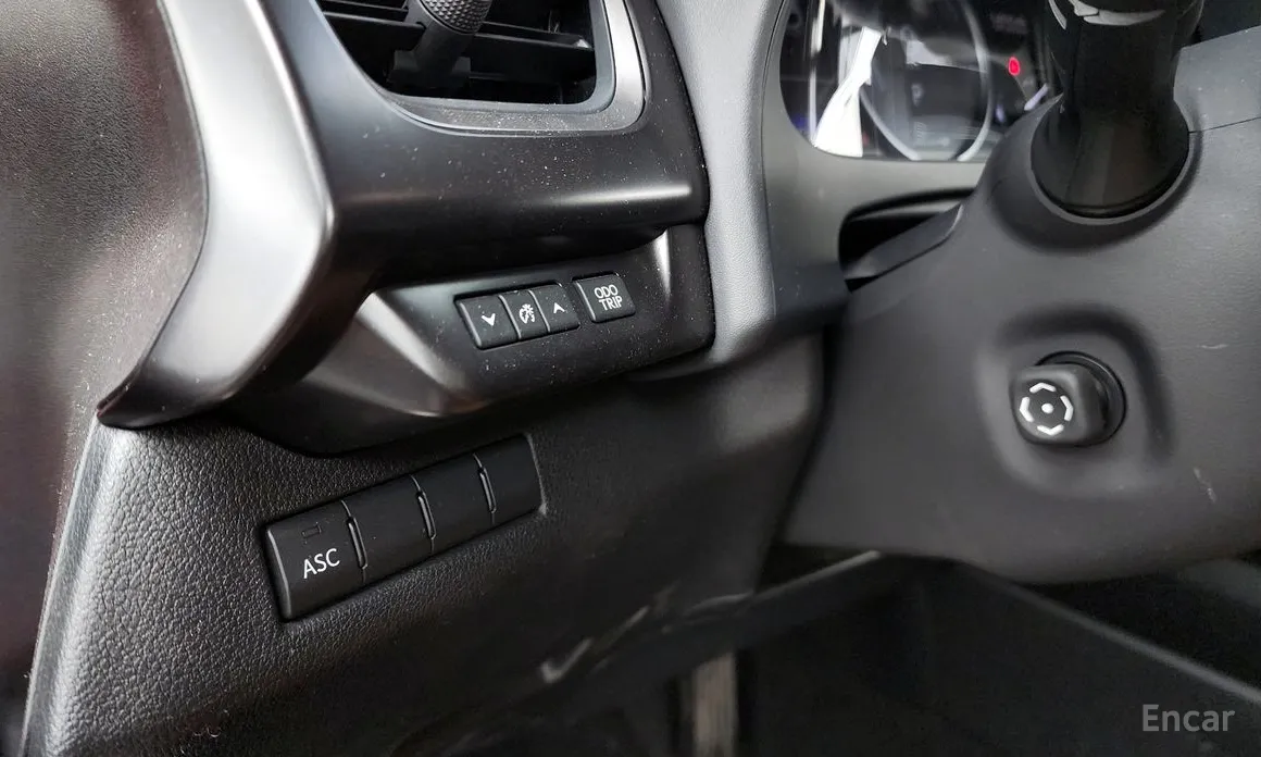 Фото 16 - Lexus UX