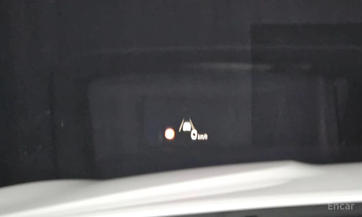 Фото 16 - Genesis G70