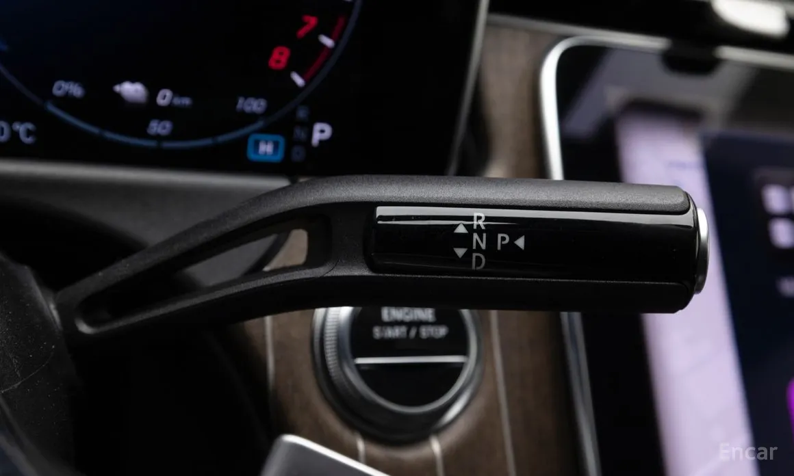 Фото 19 - Mercedes-Benz E-Class