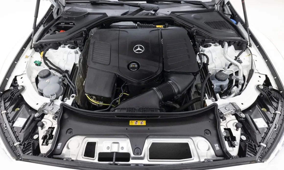 Фото 6 - Mercedes-Benz E-Class