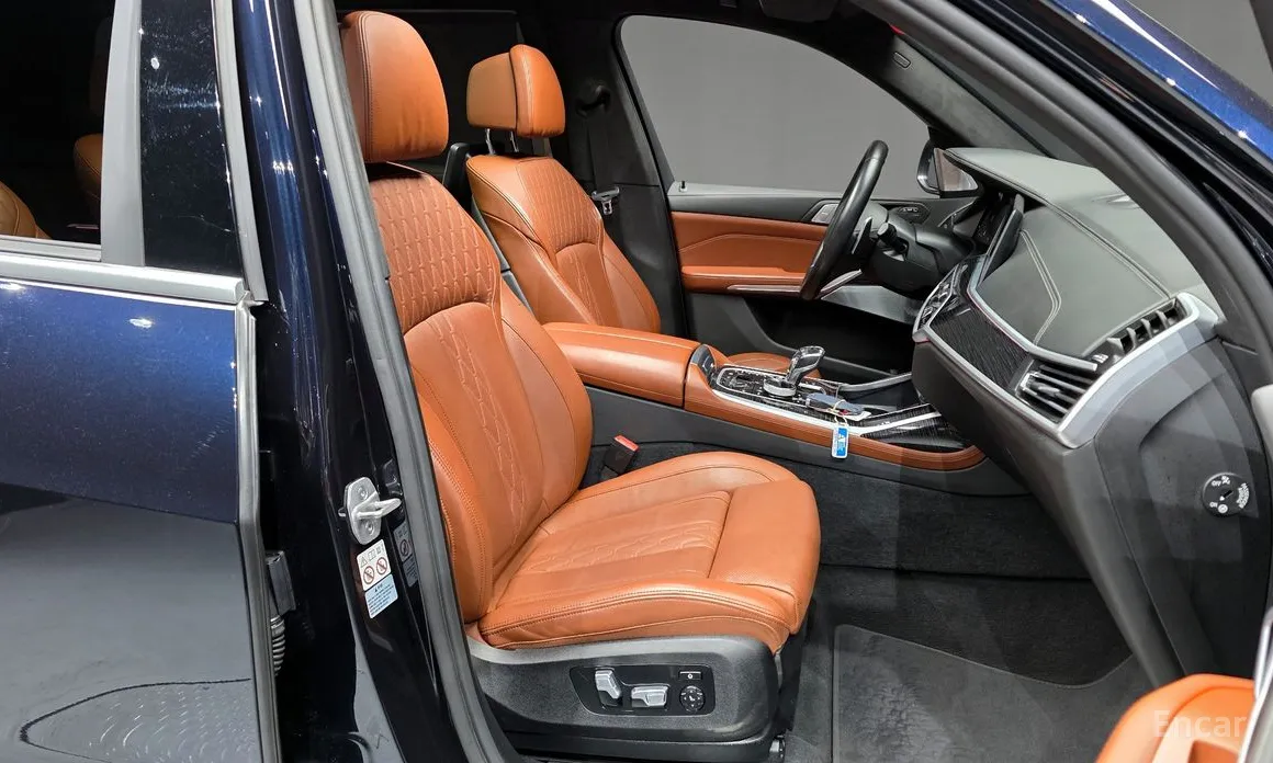 Фото 11 - BMW X7