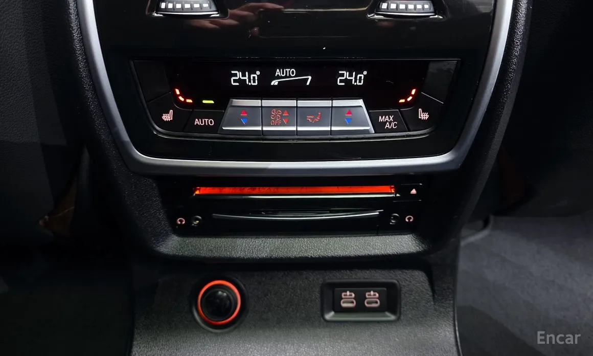 Фото 18 - BMW X7