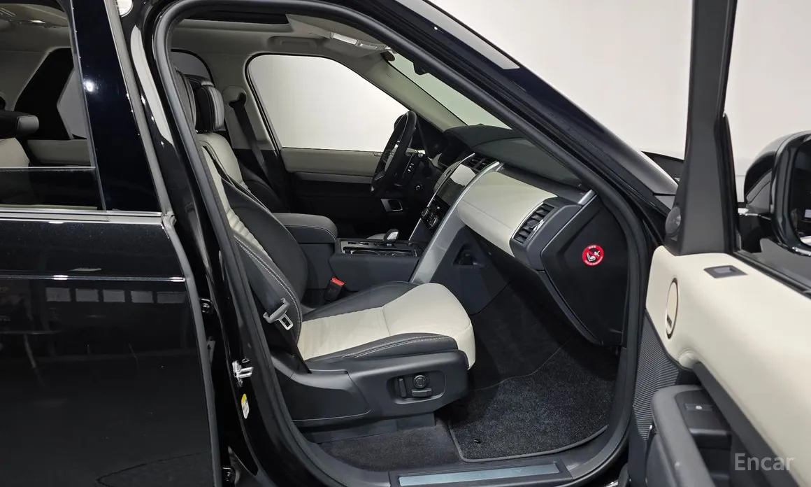 Фото 11 - Land Rover Discovery