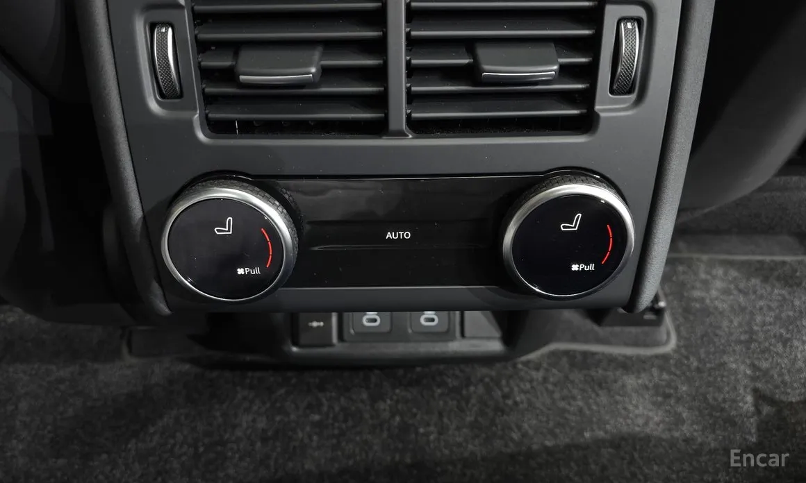 Фото 18 - Land Rover Discovery