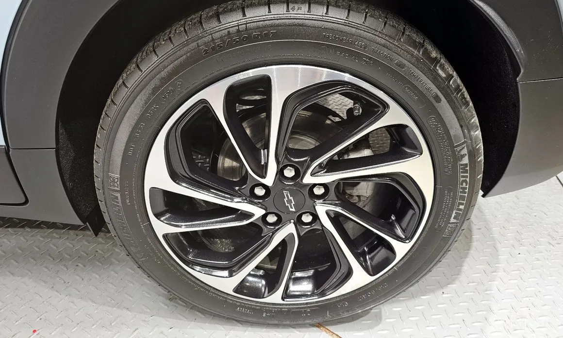 Фото 5 - Chevrolet Bolt EUV