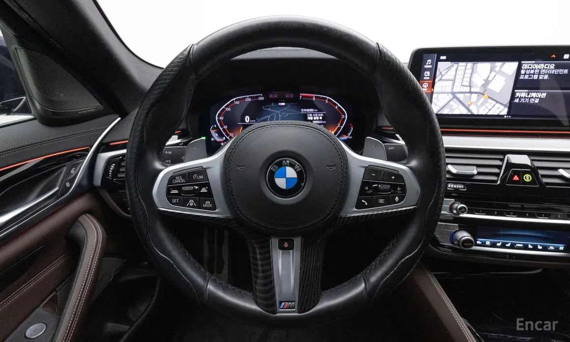 Фото 20 - BMW 5 Series