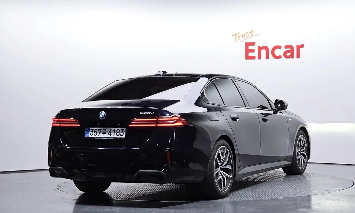 Фото 2 - BMW 5 Series