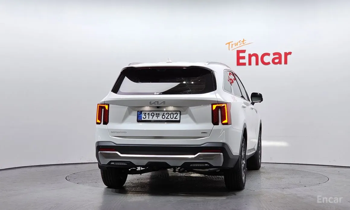 Фото 4 - Kia Sorento