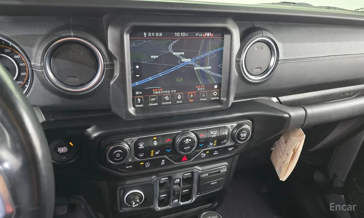 Фото 14 - Jeep Wrangler