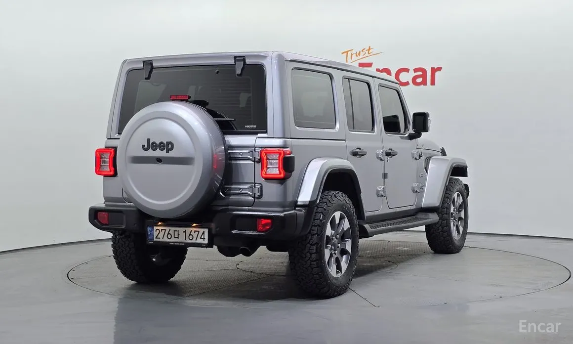 Фото 2 - Jeep Wrangler