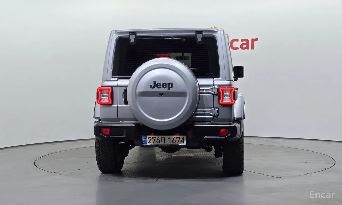 Фото 4 - Jeep Wrangler