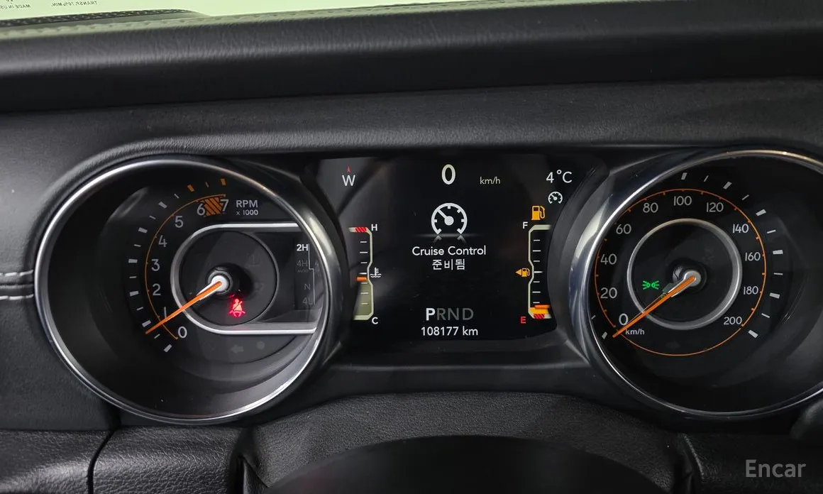 Фото 8 - Jeep Wrangler