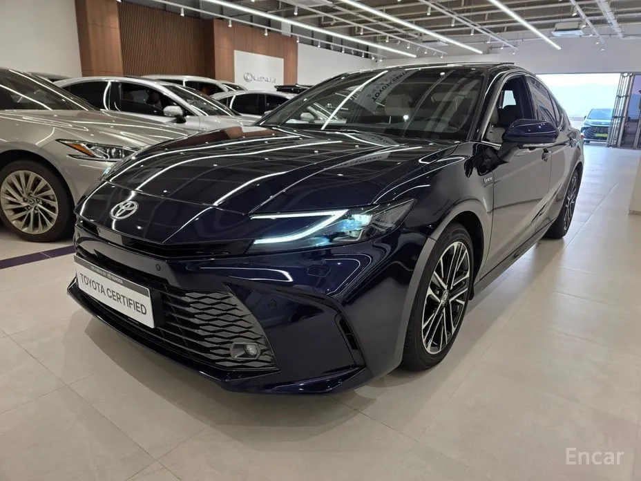 Фото 1 - Toyota Camry