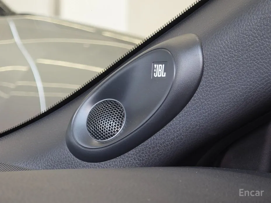 Фото 16 - Toyota Camry