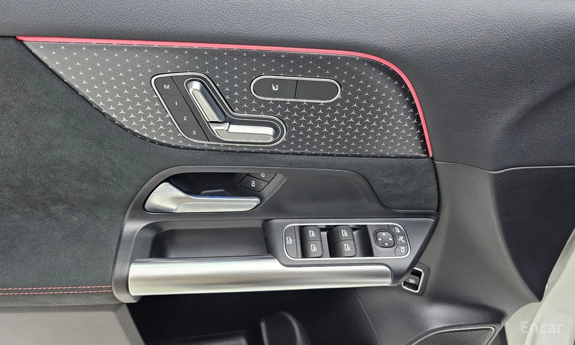 Фото 15 - Mercedes-Benz EQA