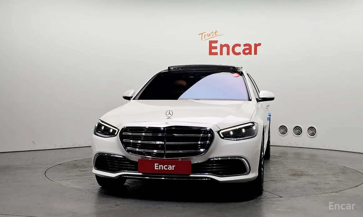 Фото 3 - Mercedes-Benz S-Class