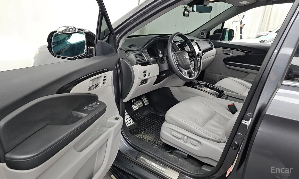 Фото 10 - Honda Pilot