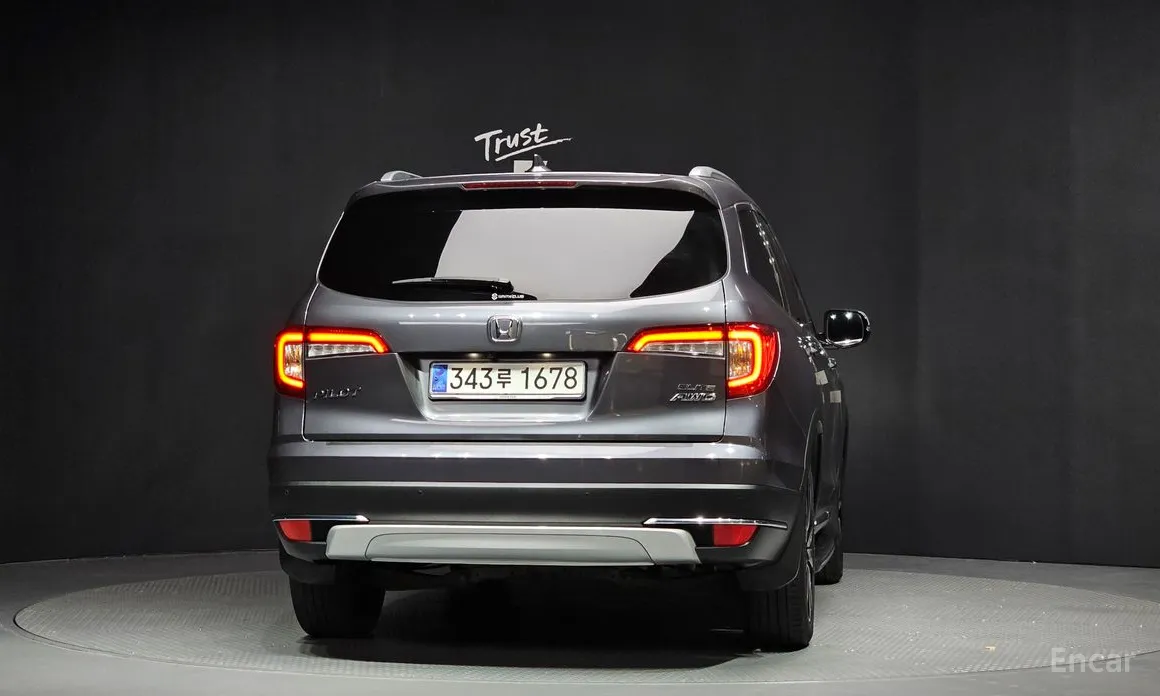 Фото 4 - Honda Pilot