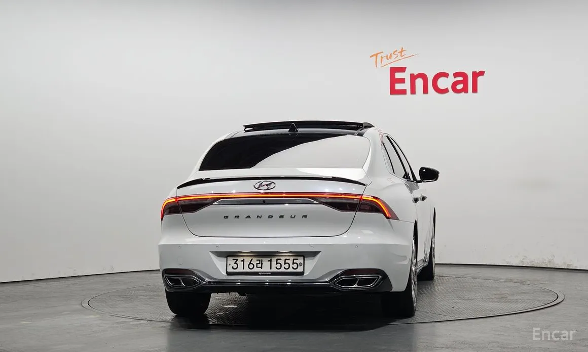 Фото 4 - Hyundai Grandeur
