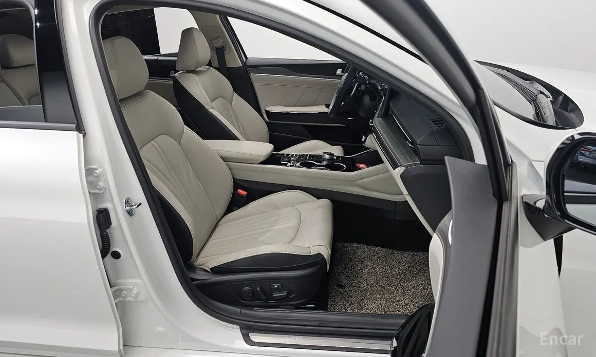 Фото 12 - Kia K5