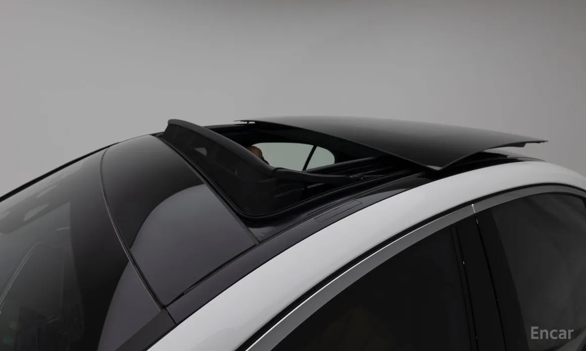 Фото 12 - Mercedes-Benz E-Class