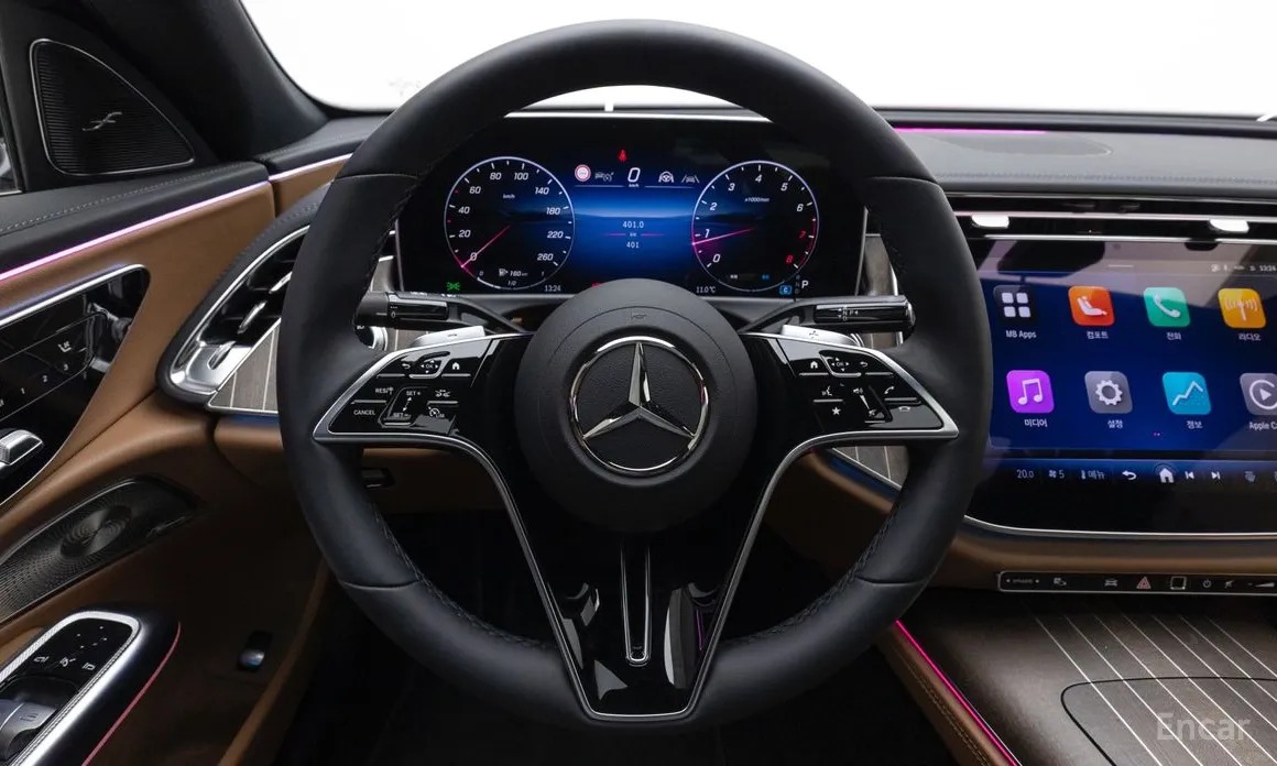 Фото 20 - Mercedes-Benz E-Class