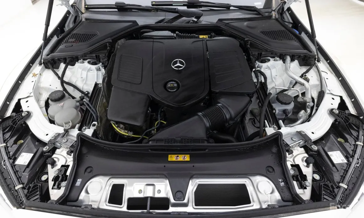 Фото 6 - Mercedes-Benz E-Class