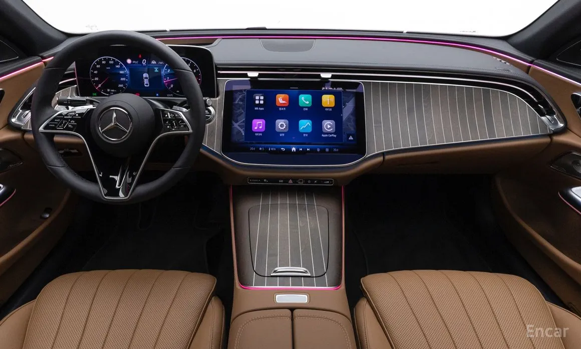 Фото 7 - Mercedes-Benz E-Class