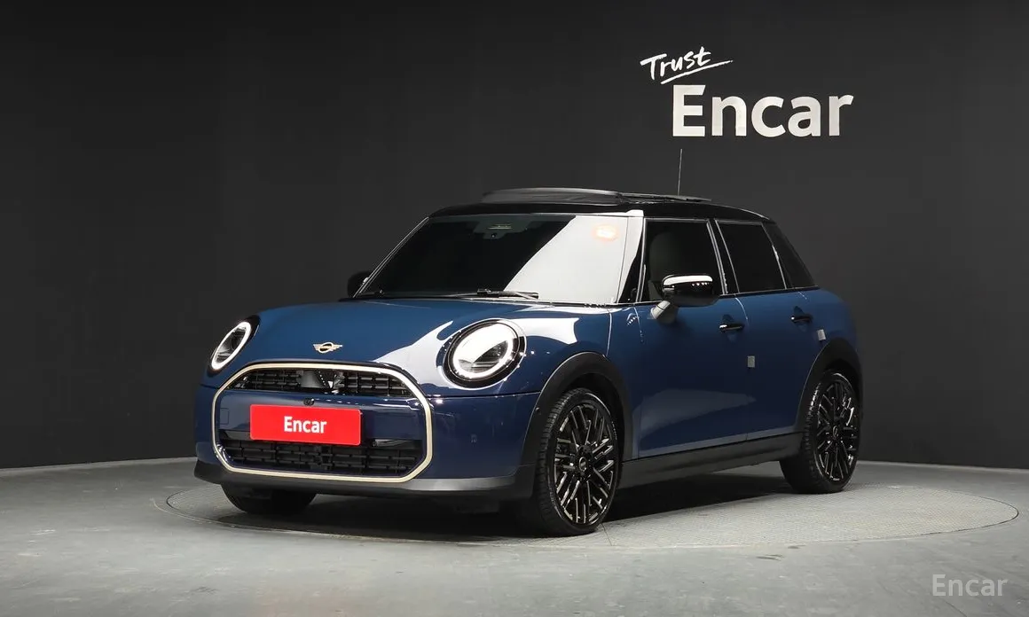 Фото 1 - Mini Cooper