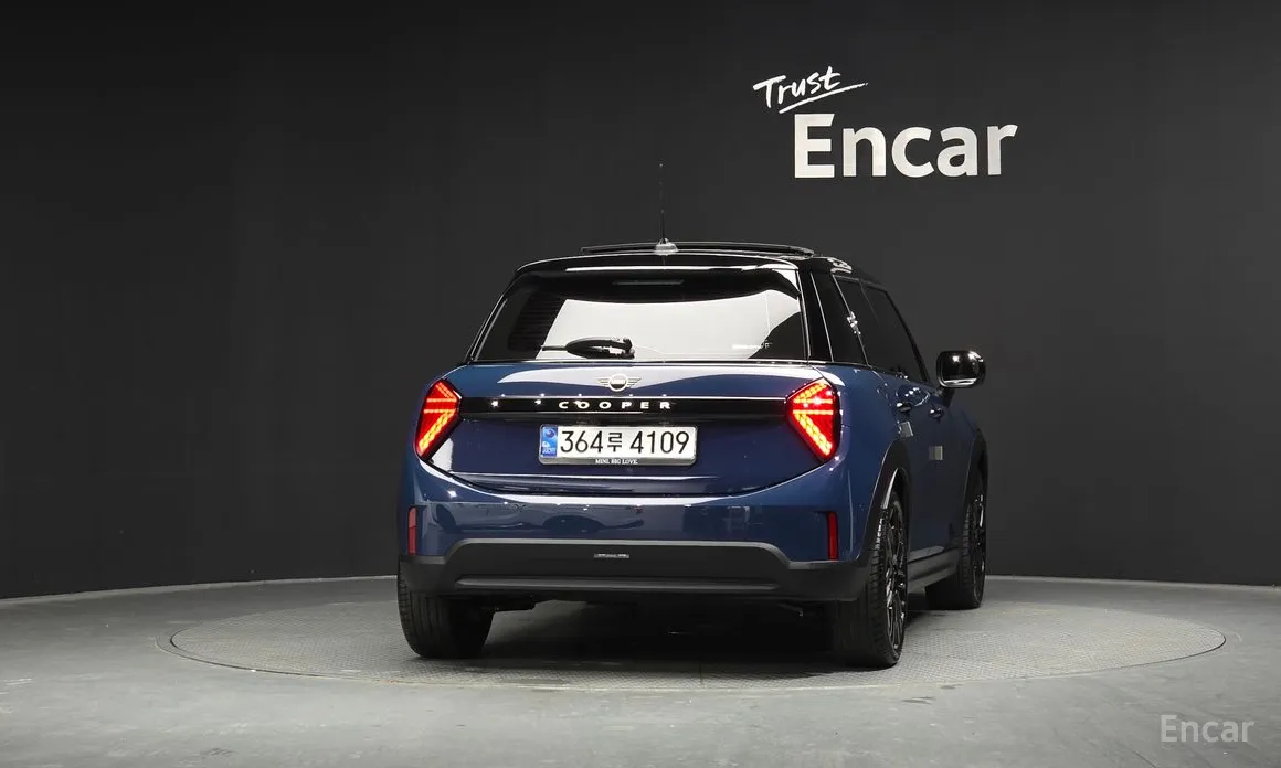 Фото 4 - Mini Cooper