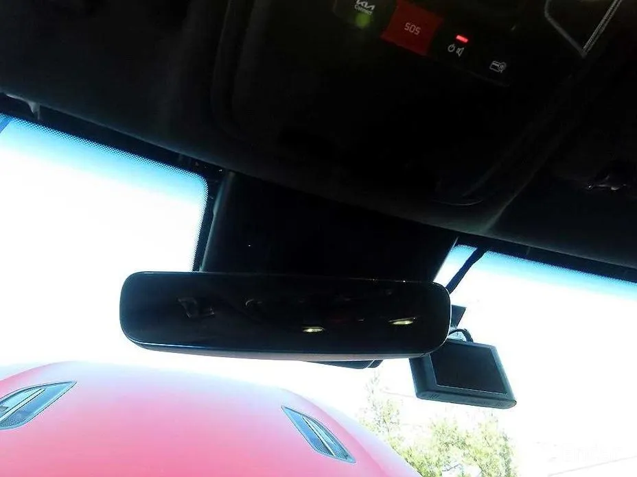 Фото 14 - Kia Stinger