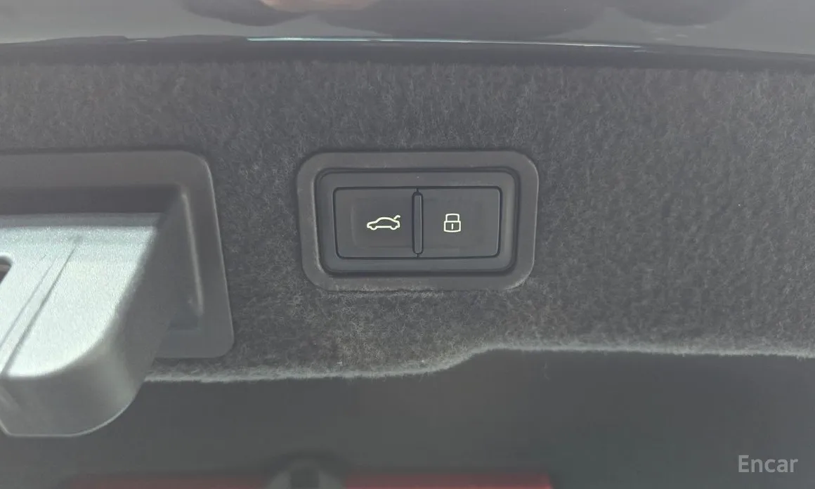 Фото 20 - Audi A8