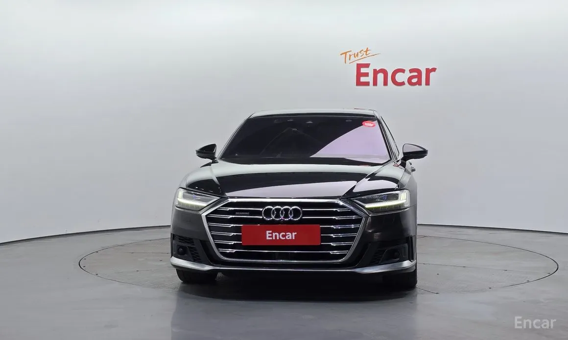 Фото 3 - Audi A8