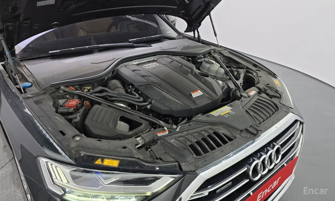 Фото 6 - Audi A8