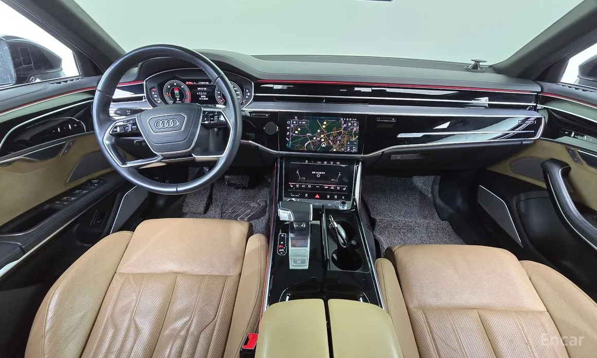 Фото 7 - Audi A8