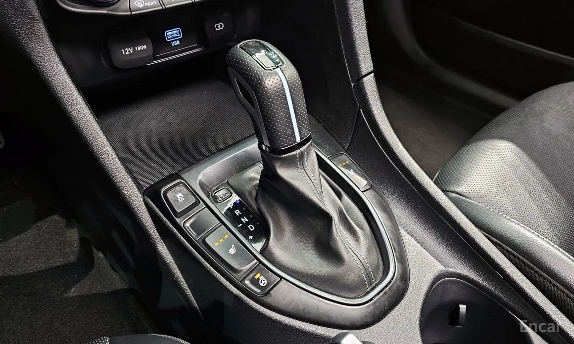 Фото 9 - Hyundai Veloster