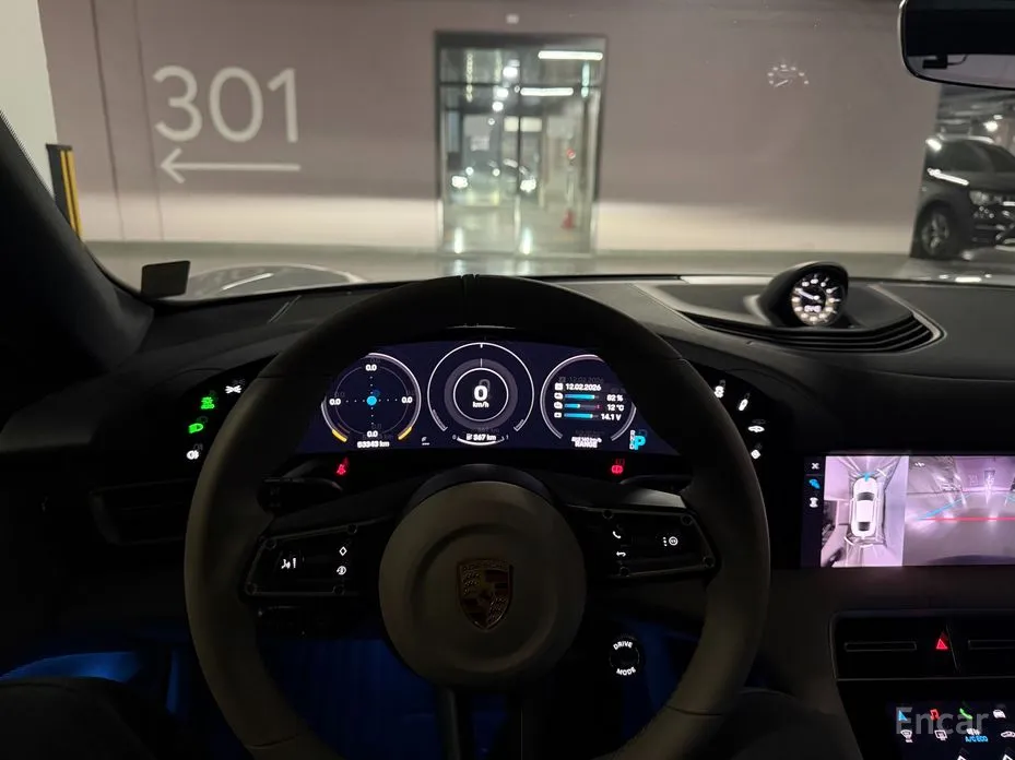 Фото 12 - Porsche Taycan