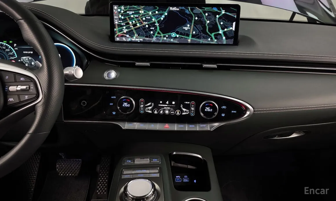 Фото 14 - Genesis GV70