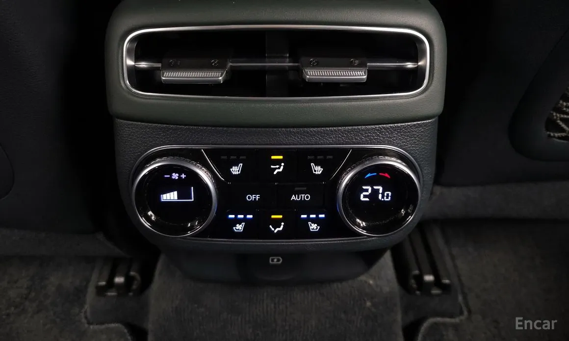 Фото 19 - Genesis GV70