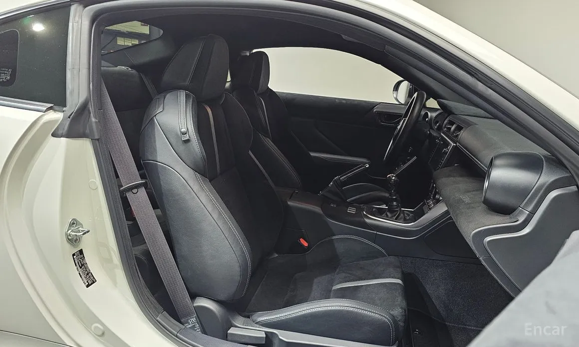 Фото 10 - Toyota 86