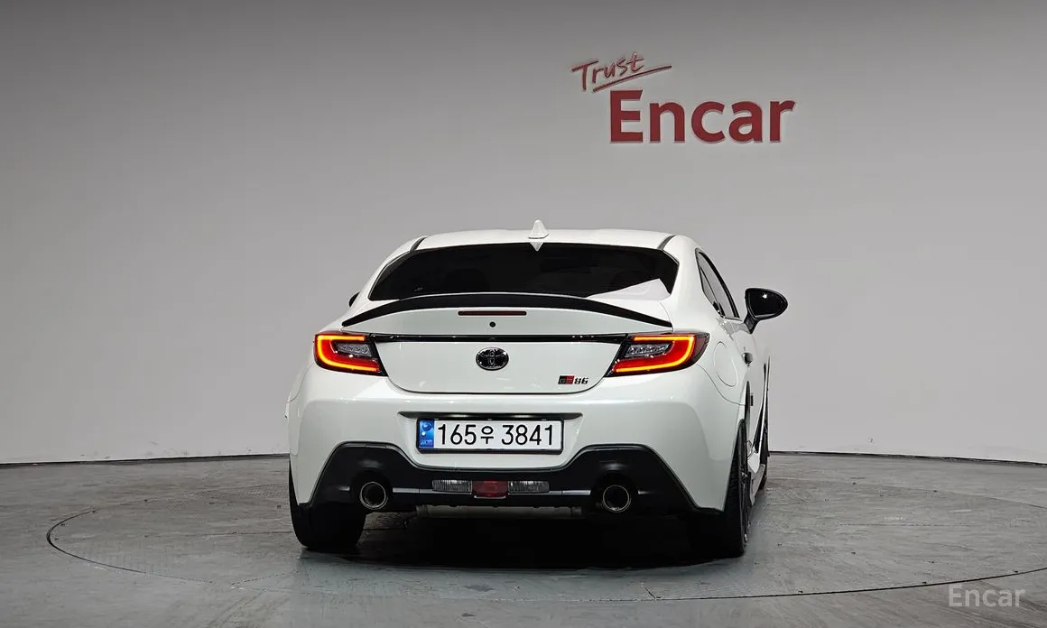 Фото 4 - Toyota 86