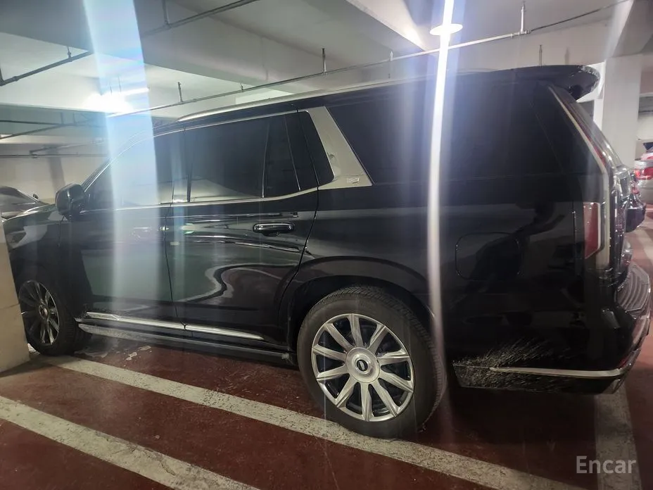 Фото 3 - Cadillac Escalade